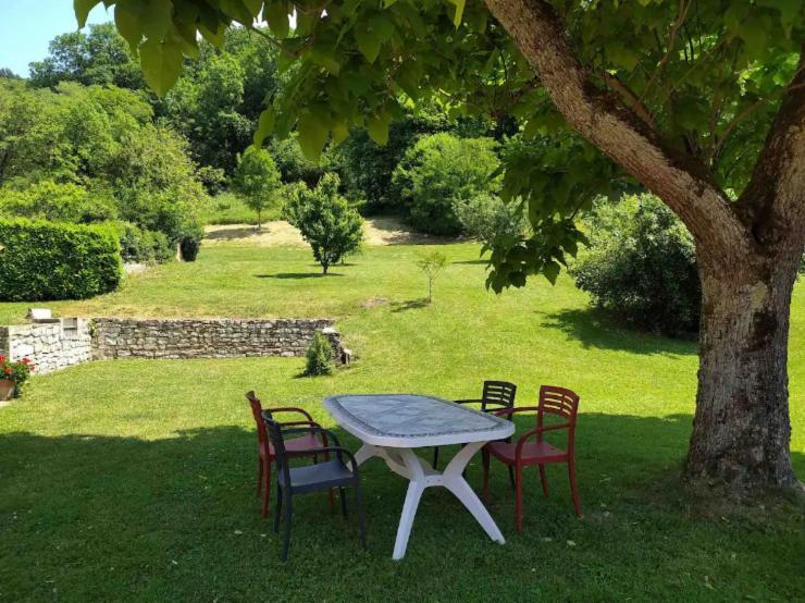 Maison Neuve Tout Confort, Deux Chambres Saint-Martin-du-Mont Екстериор снимка